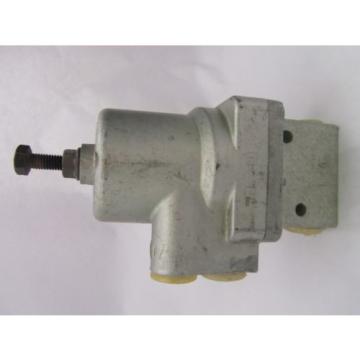 371 Dutch Singapore 029 008 0 WABCO REXROTH  Pneumatic Valve  3/2-Way Poppet Valve