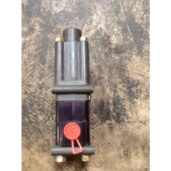 Rexroth Japan Italy Pilot Air Control Valve 1/4D P52901 #4 image