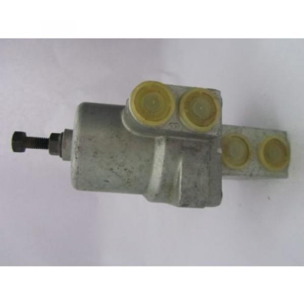 371 Dutch Singapore 029 008 0 WABCO REXROTH  Pneumatic Valve  3/2-Way Poppet Valve #2 image